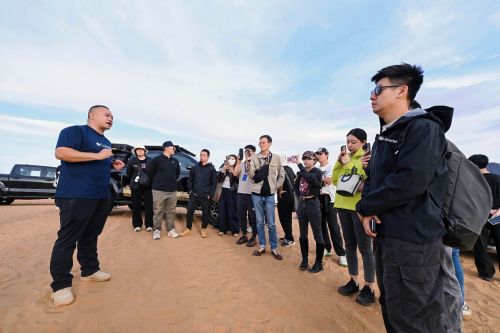 炮火联盟山海同行 长城炮全性能家族征战阿拉善 共享皮卡文化盛宴