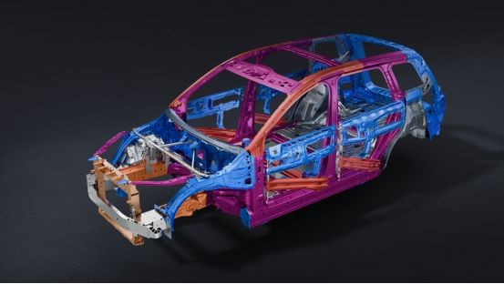 29.98万元-32.98万元!大六座安全豪华SUV腾势N8L正式上市