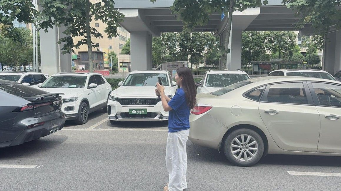 “黑粉”变“铁粉”,淘车车主播用专业化解二手车信任难题