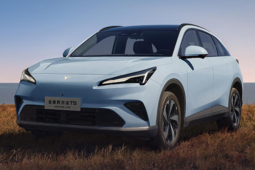 极狐全新阿尔法T5正式上市 限时优惠价10.98万起