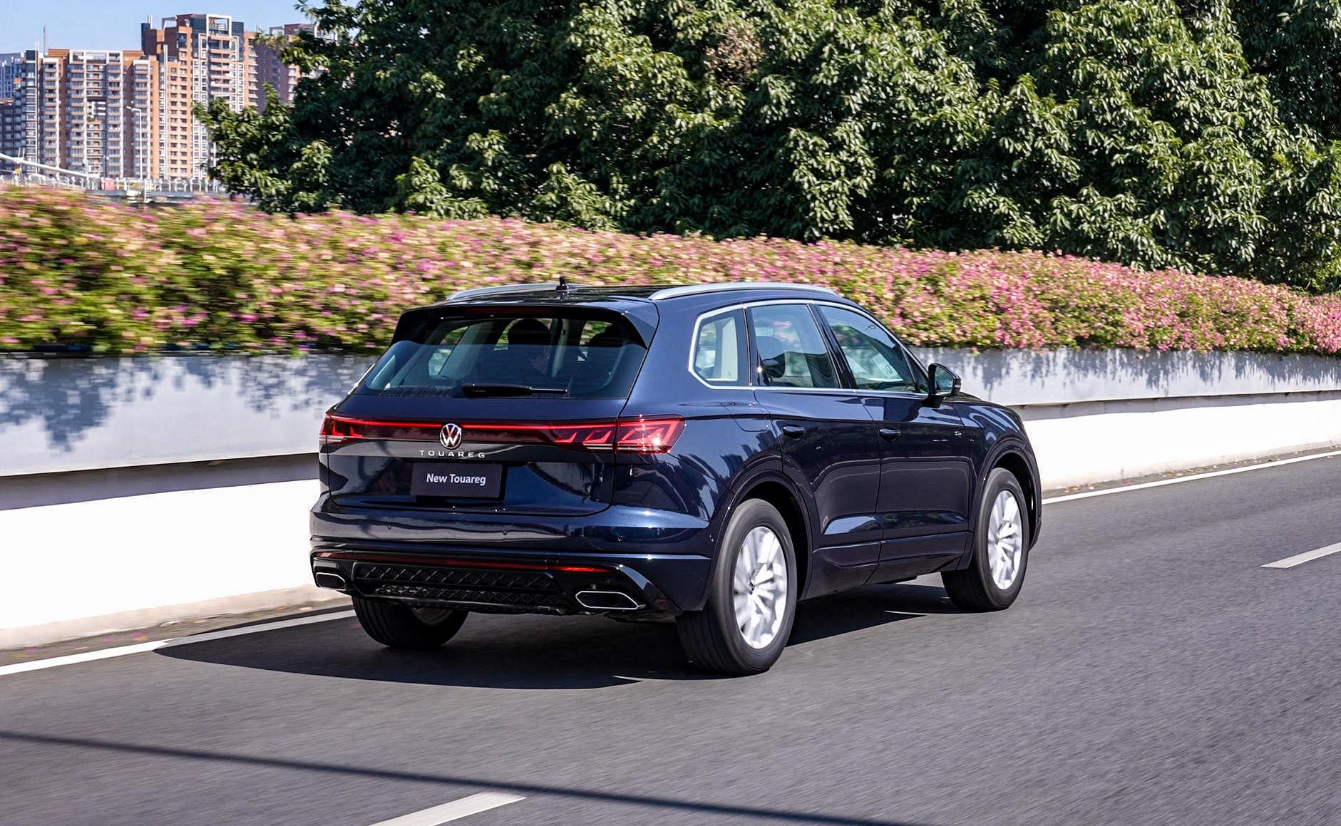 不论年华，它依旧是中大型SUV标杆，试驾大众新途锐