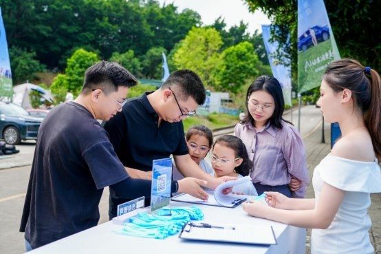 深圳车主的快乐时刻！吉利银河M9交付尊享日圆满收官