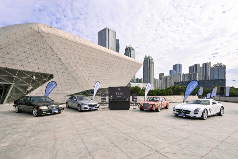  引擎轰鸣穿越时空——经典车文化之旅在羊城绚烂绽放