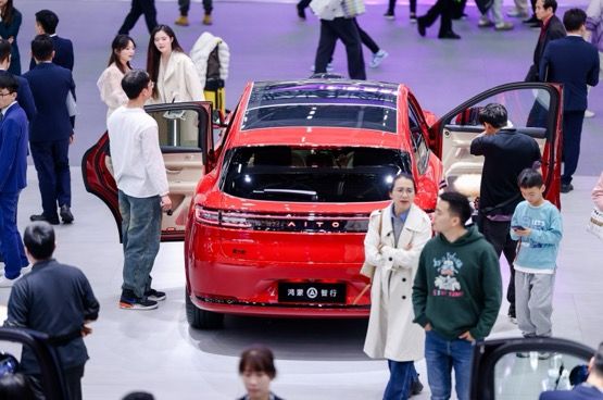 广州车展硬核吸粉，问界新M5 Ultra限时权益37794元错过难再寻