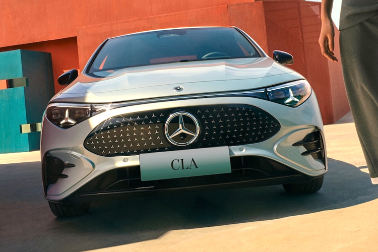 梅赛德斯-奔驰携多维品牌体验闪耀2025广州国际车展