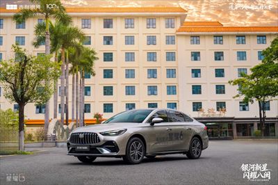 吉利银河星耀6实测，长超4米8+续航1700km，配千里浩瀚H3