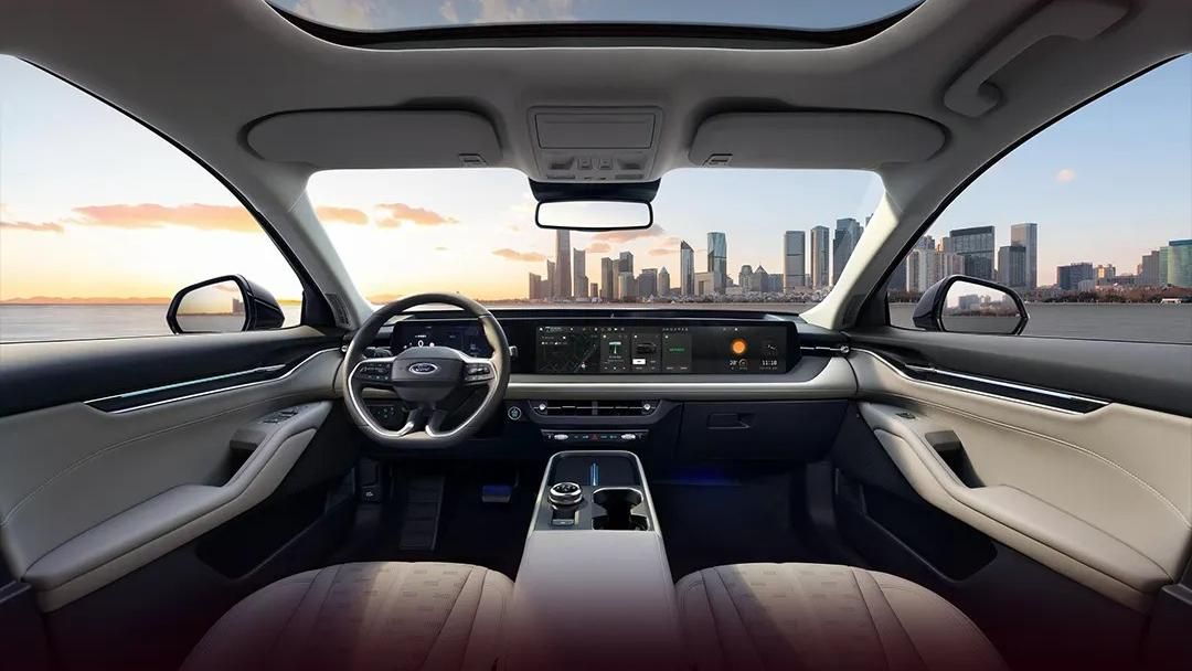 福特新蒙迪欧上市 售价14.98万起/推6款车型