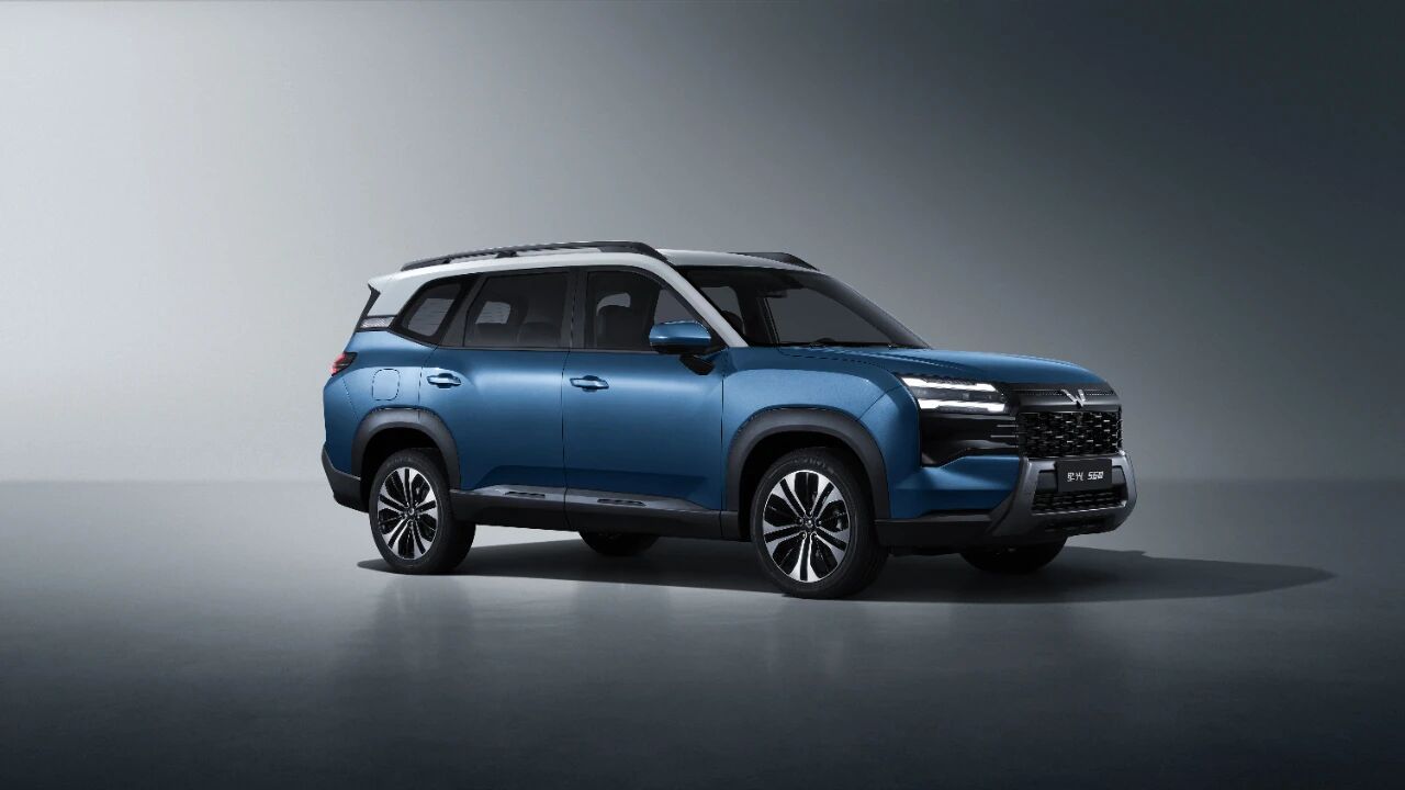 五菱星光560正式亮相 首发权益价5.98万起