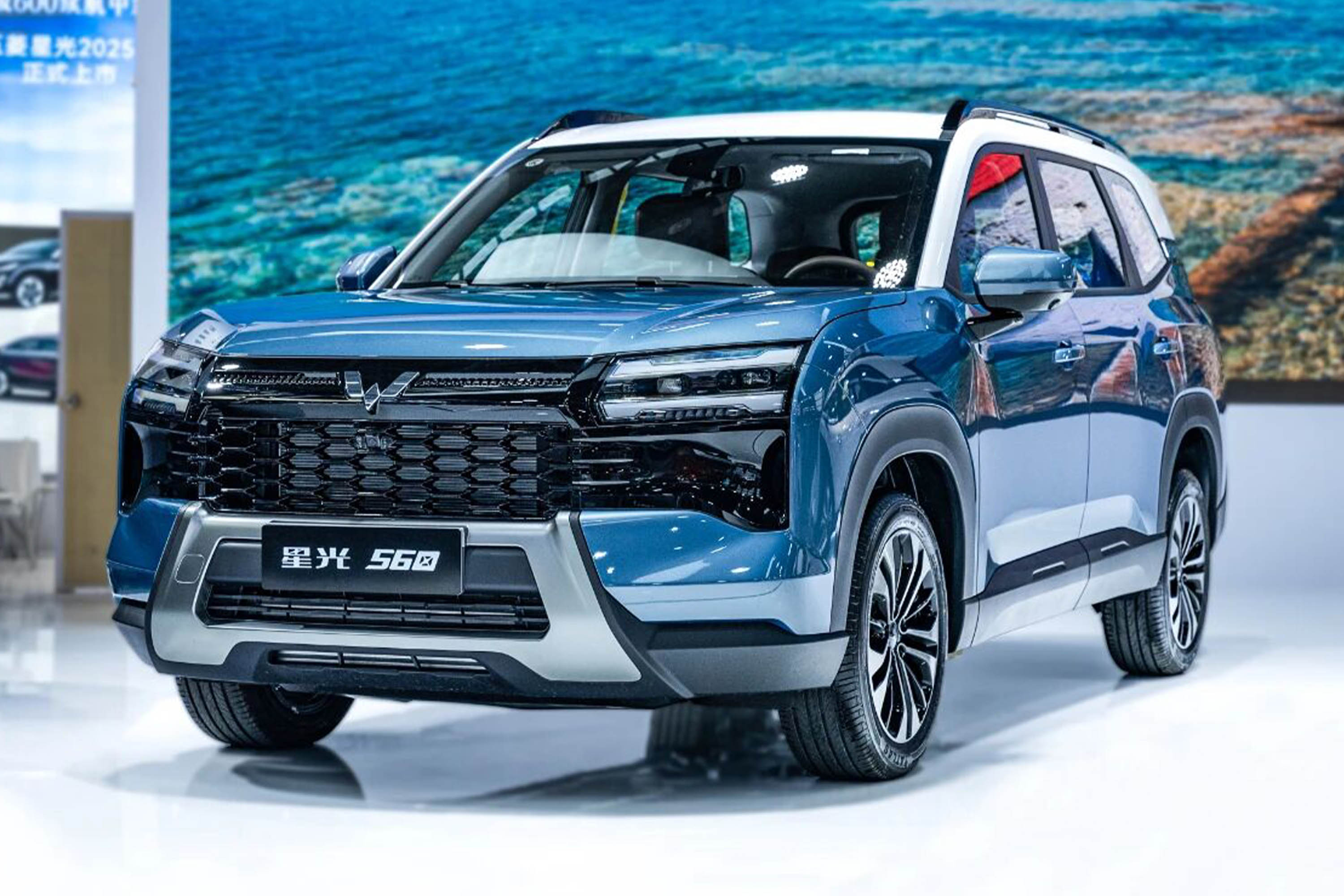 五菱星光560正式亮相 首发权益价5.98万起