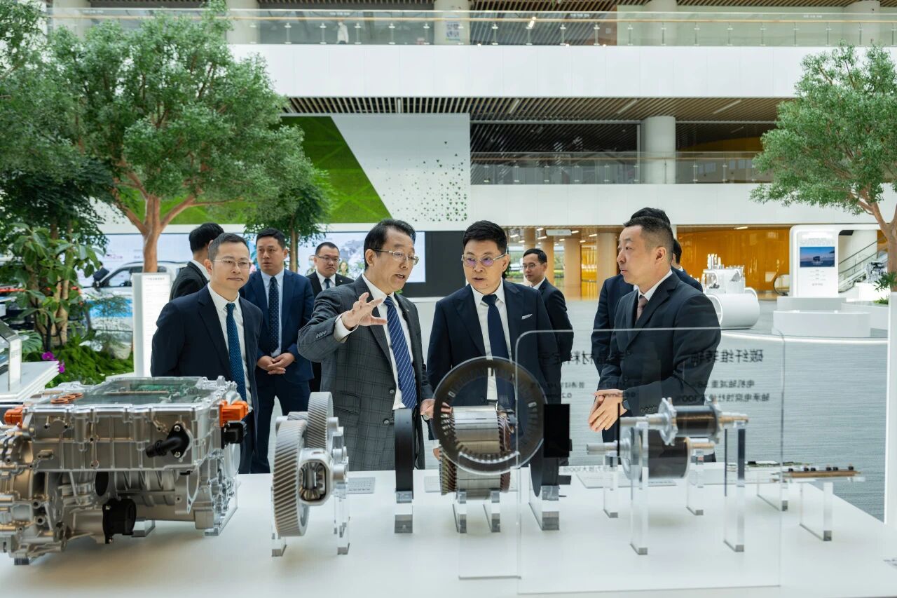 广汽集团与华为终端签约，深化鸿蒙生态与AI技术合作