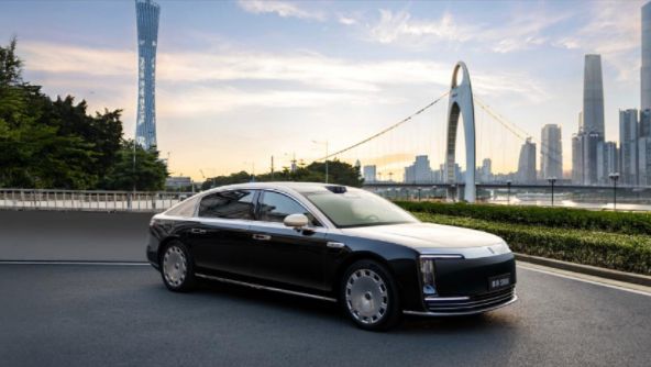 新能源品牌信任战：尊界首年破局，重塑豪华车价值认知