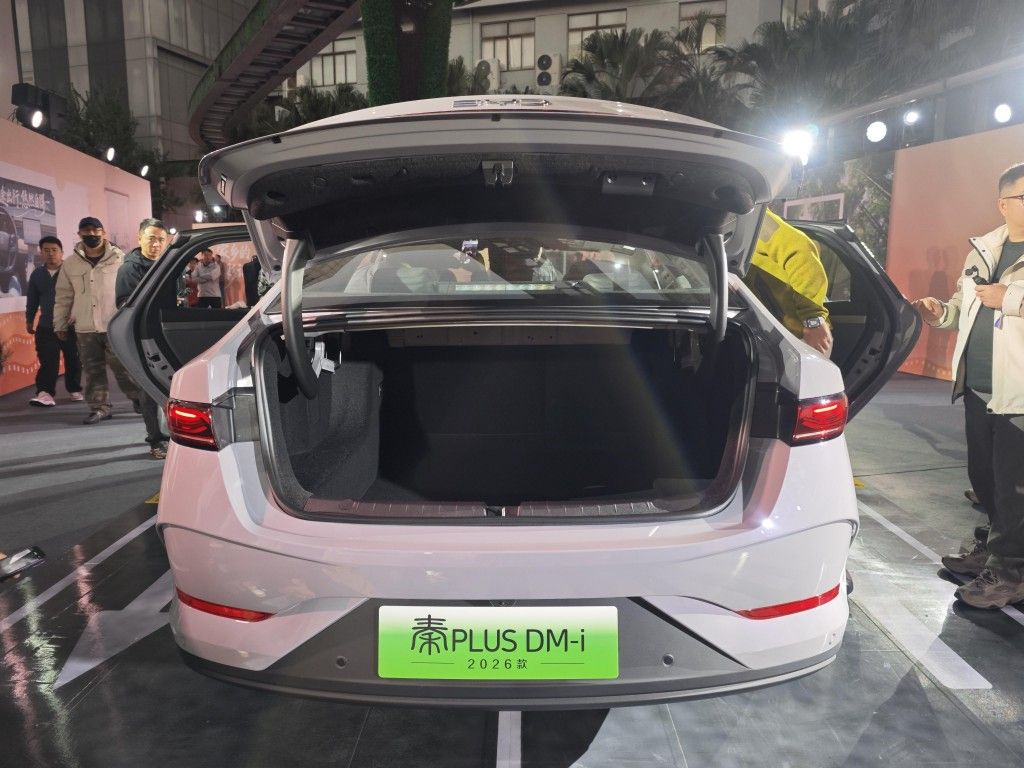 中杯价格超大杯快乐 秦家族长续航版双车上新