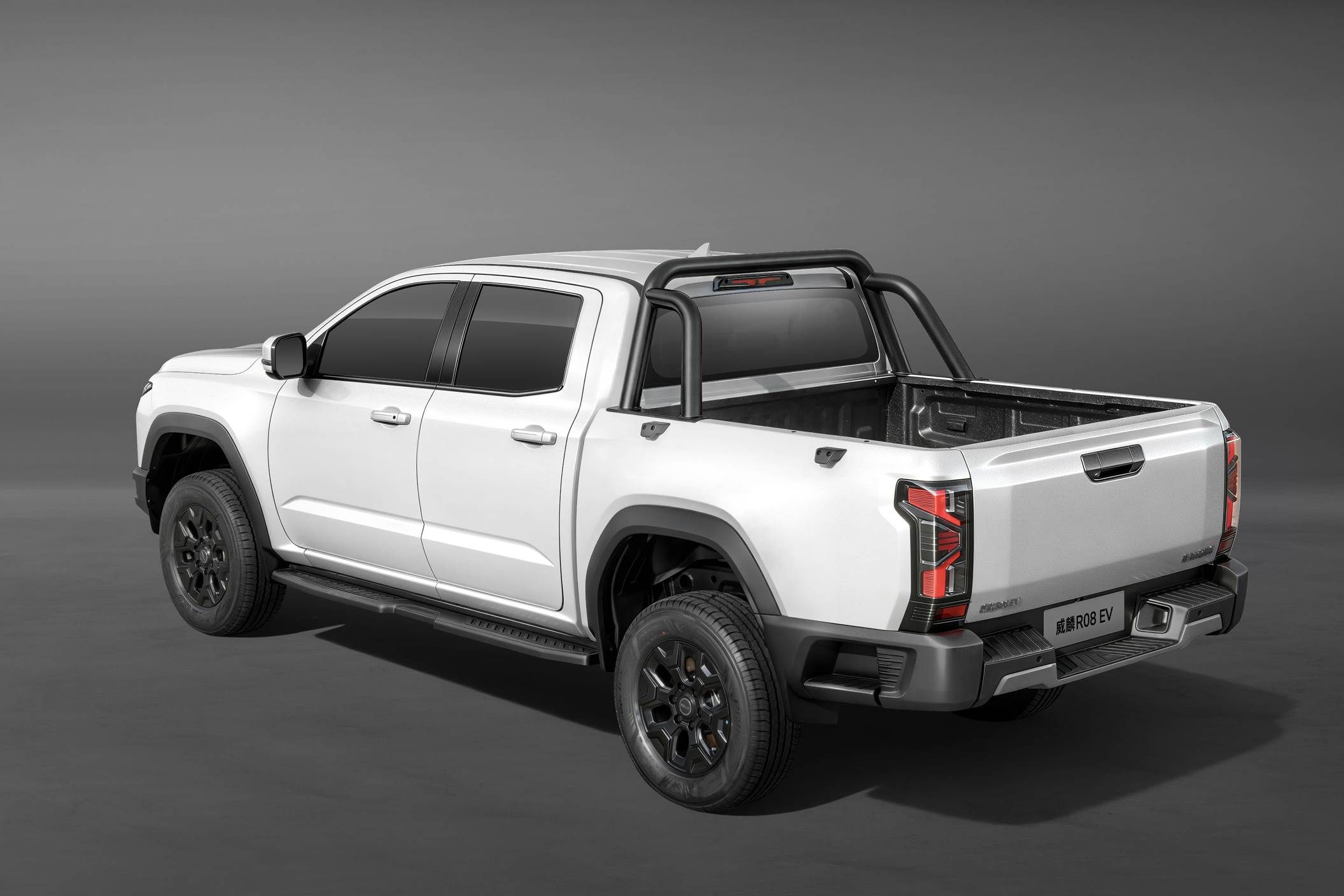 威麟R08 EV：纯电皮卡的“创富务实派”是否能改写市场游戏规则？