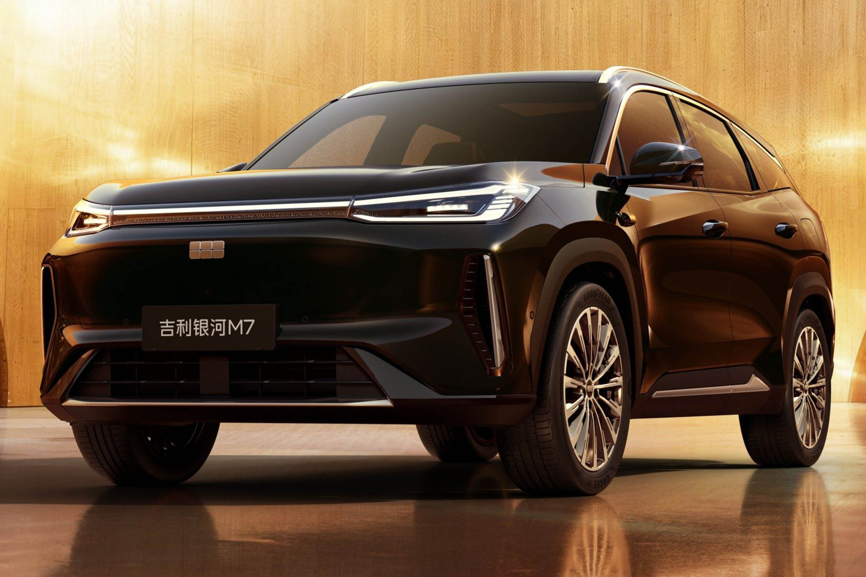 吉利银河M7迎来全球首秀，计划今年上半年上市