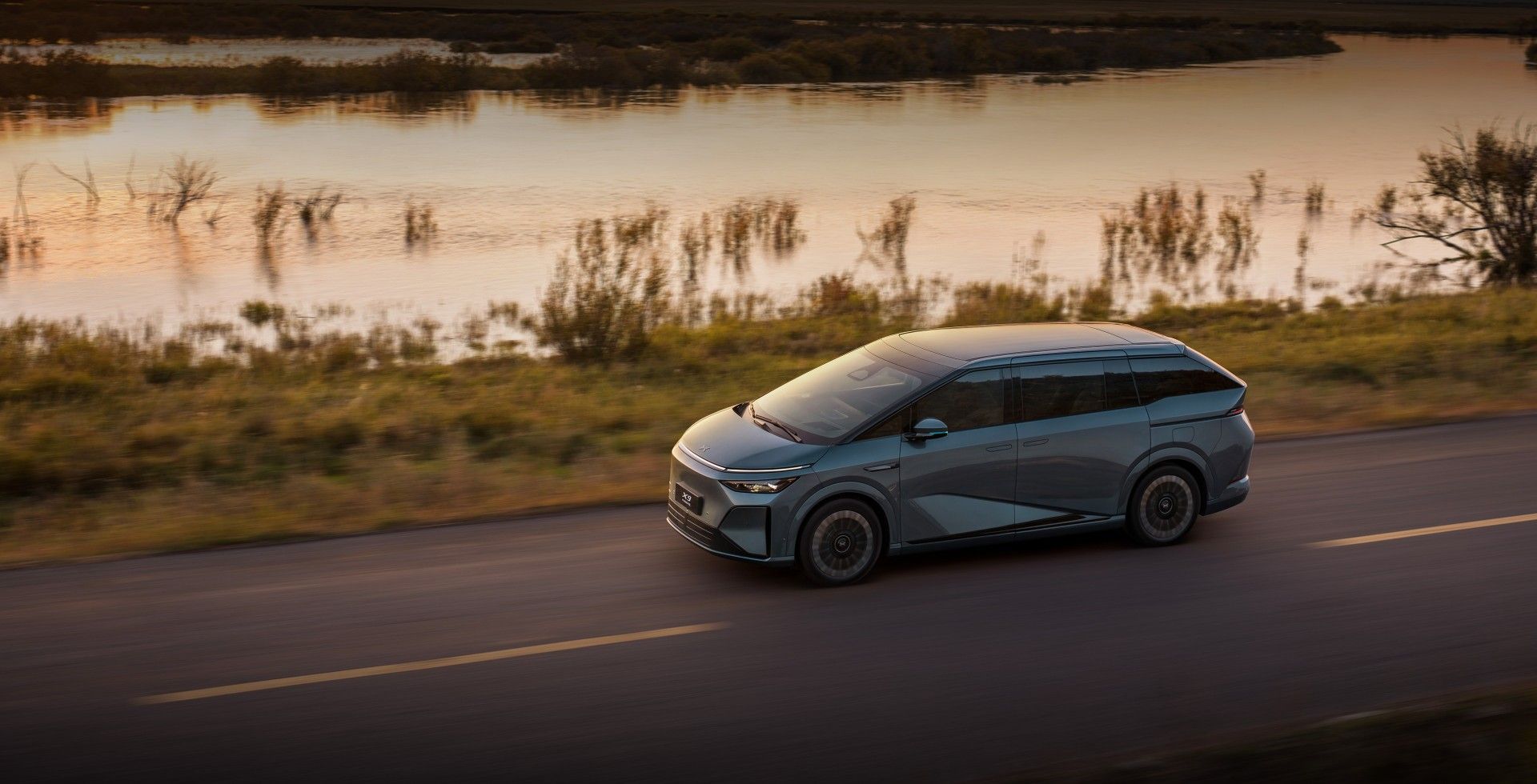 2026款小鹏X9纯电版售30.98万起,第二代VLA即将推送