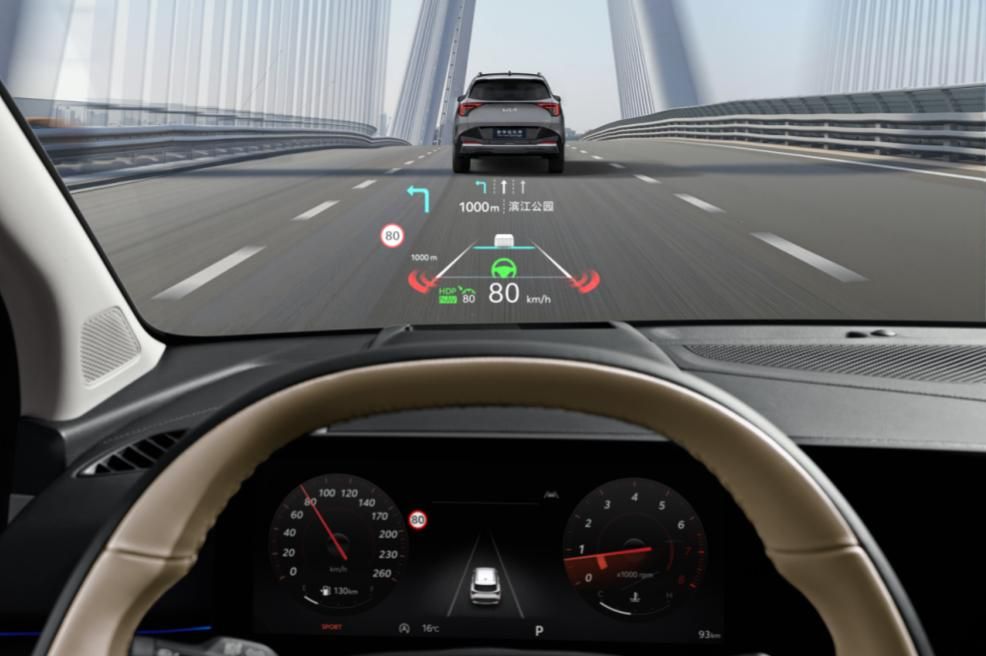 起亚新狮铂拓界诚意上市 全国统一“焕新一口价”10.99万元起