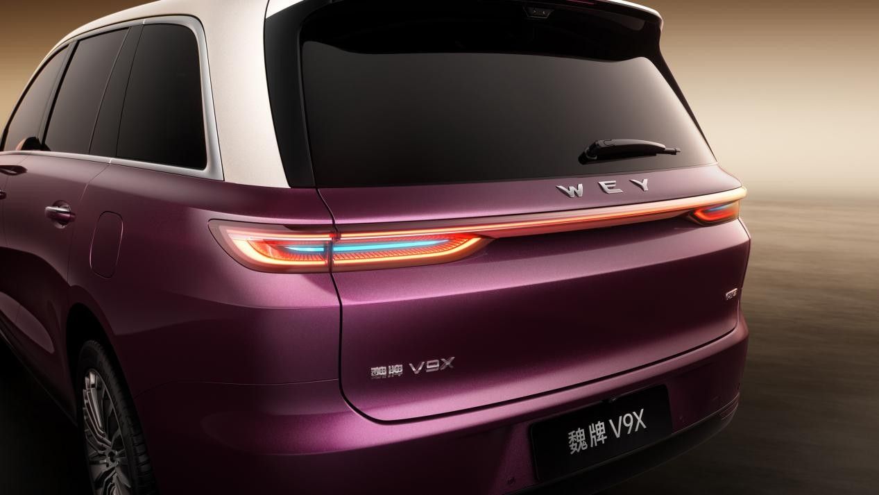 魏牌V9X造型美學全球首秀，以東方經(jīng)典美學立起中式豪華新旗