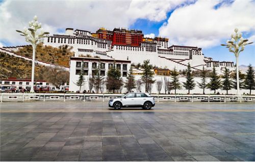 从第一家4S店到第一台进藏A0级AI纯电轿车：QQ与拉萨的情缘