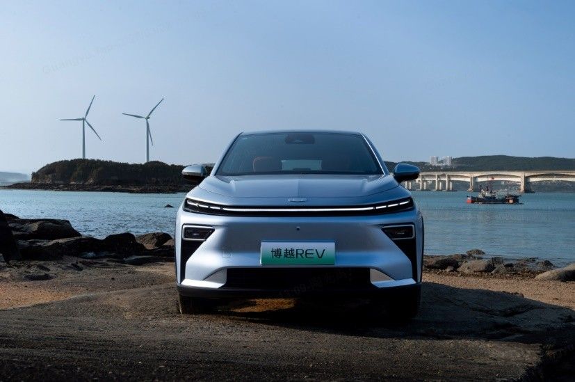 博越REV预售12.79万起,搭超级铂金增程+神盾金砖电池