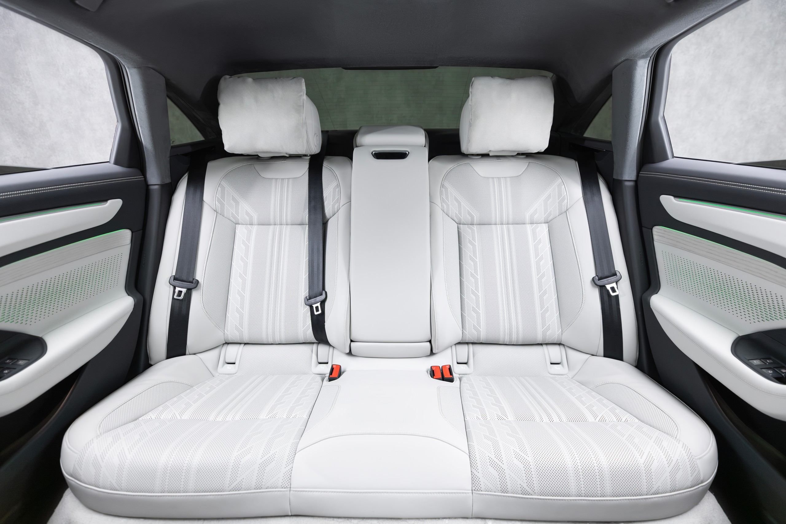 全新奥迪A6L将于3月25日上市,预售价32.3万元起