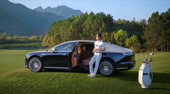 尊界S800如何用“动态平衡”哲学为中国精英打造移动的精神主场?