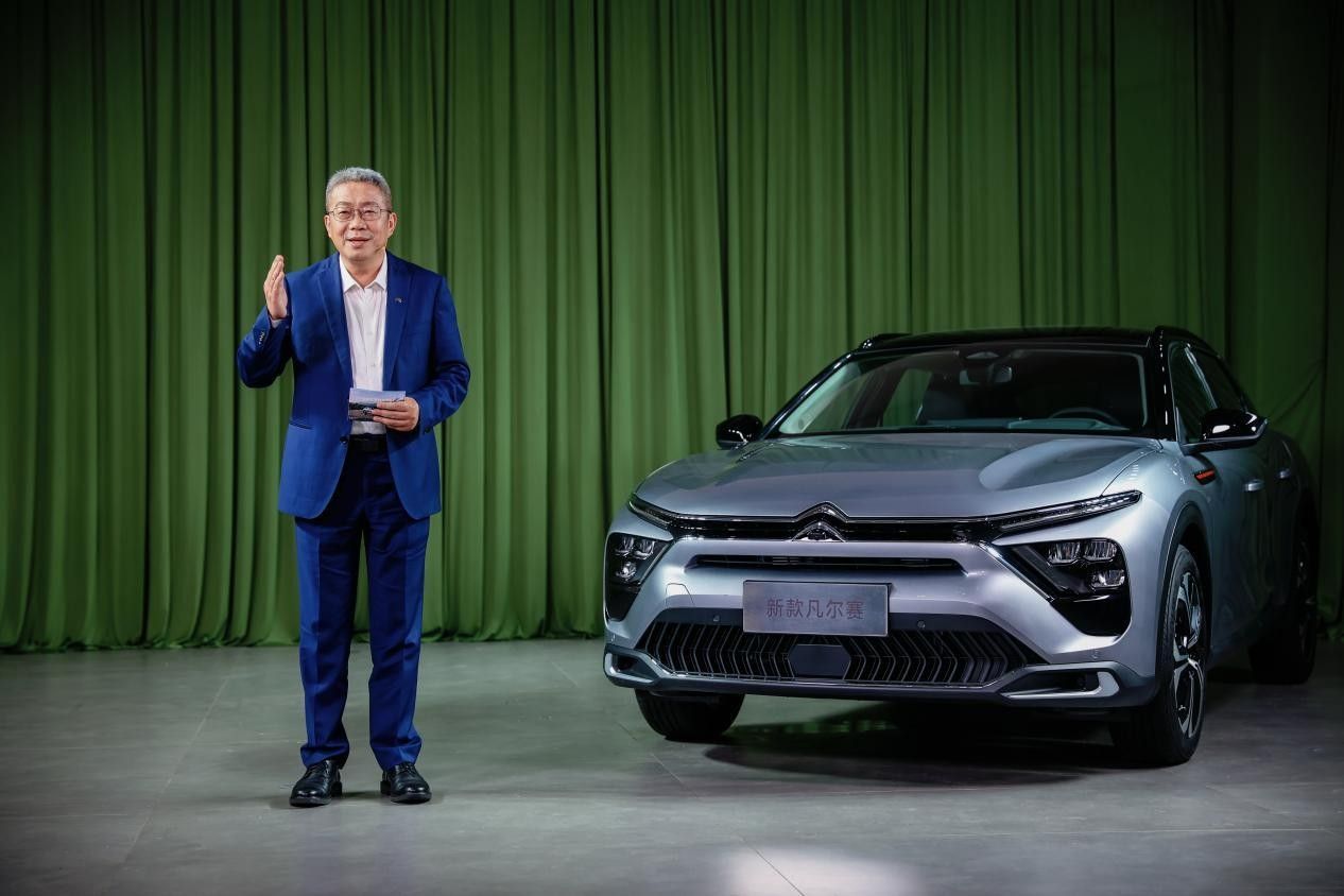 新款凡尔赛C5 X自在上市 11.37万起解锁法式休旅新体验