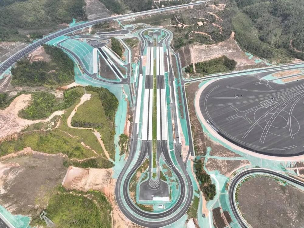 国内单体最大综合试验场启用，为“智驾+低空”产业补上关键一环