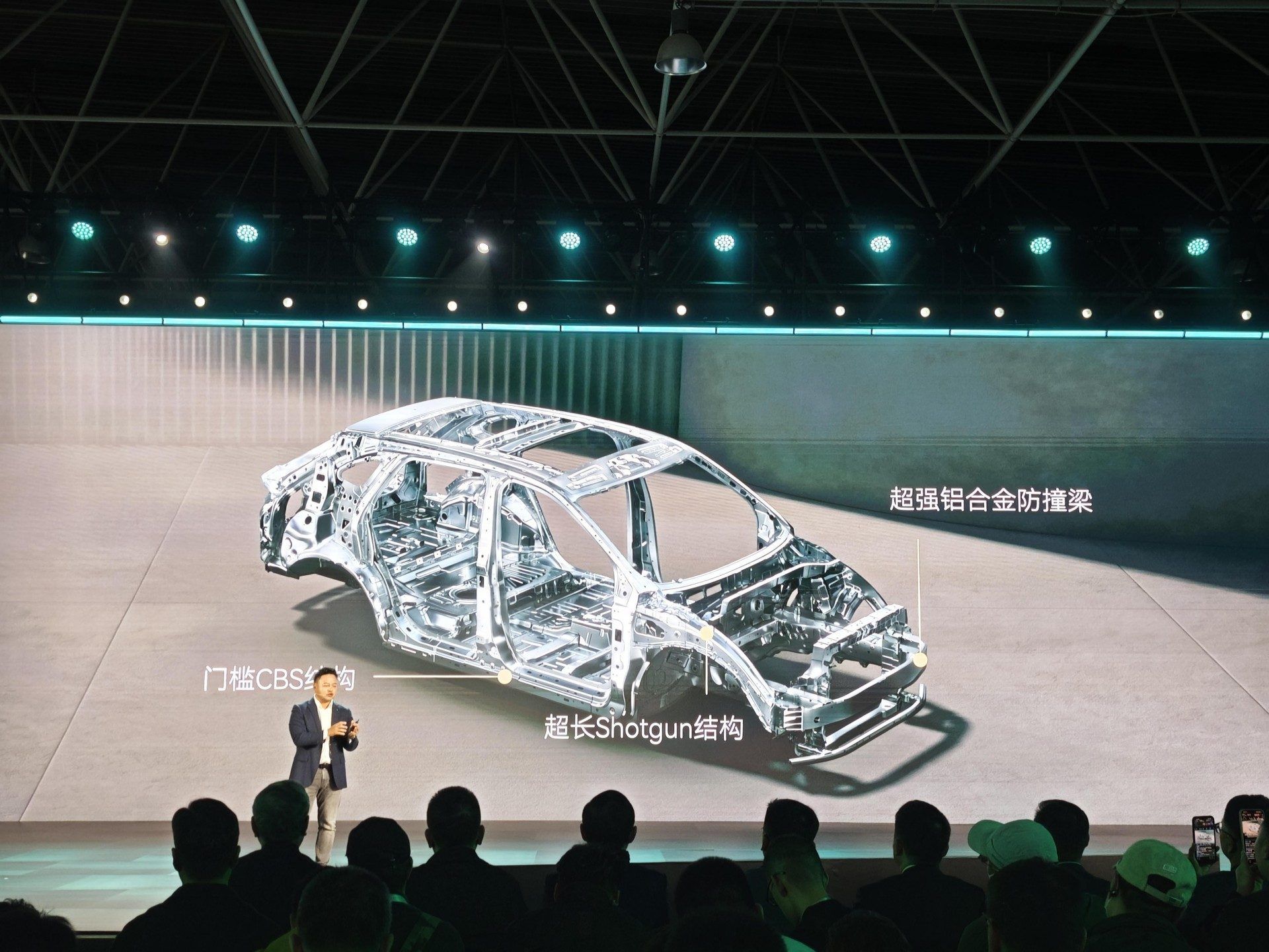 13.99万元起风云T9L来了 全家出行一步到位