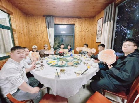 吉利汽车“春日寻踪 吉利随行”  西山自驾游圆满收官