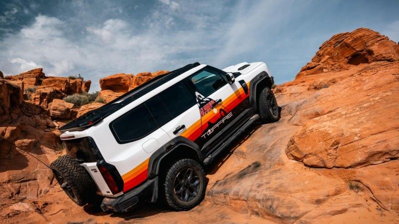 文化出海向：东方越野对话世界 纵横G700亮相摩押60周年