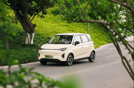 4.59万起售，99元享限时三重权益 拾月max小心愿双版本如何选？