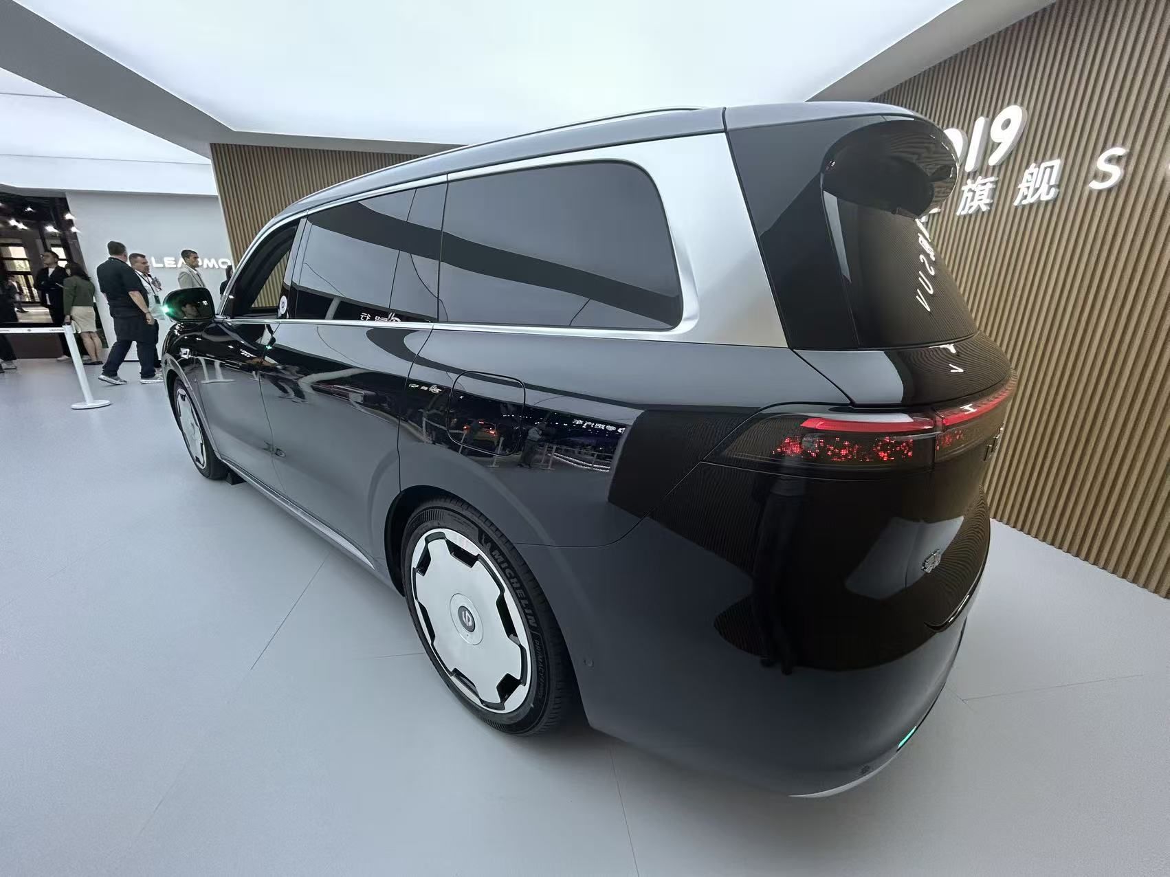 2026北京车展：零跑D19亮相，上市售21.98万起