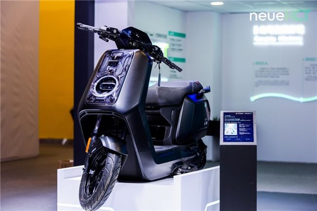 10萬的車也能跑城區NOA？neueHCT正把“智駕平權”變成現實
