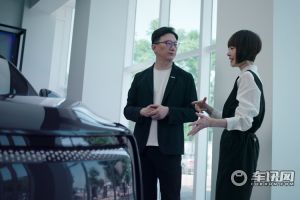 奥迪E7X上市后热度持续攀升 陈鲁豫成为第4007台车主