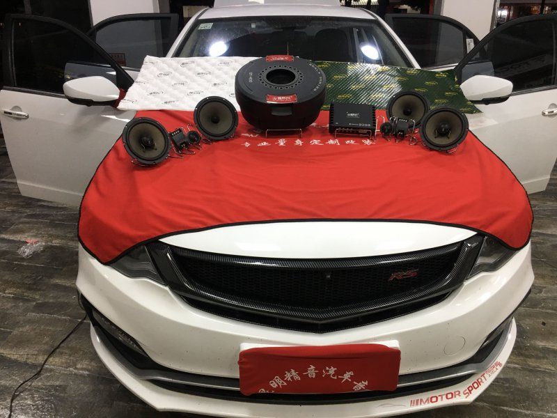 昆明最专业的汽车音响改装|昆明精音汽车音响改装旗舰店|调音师