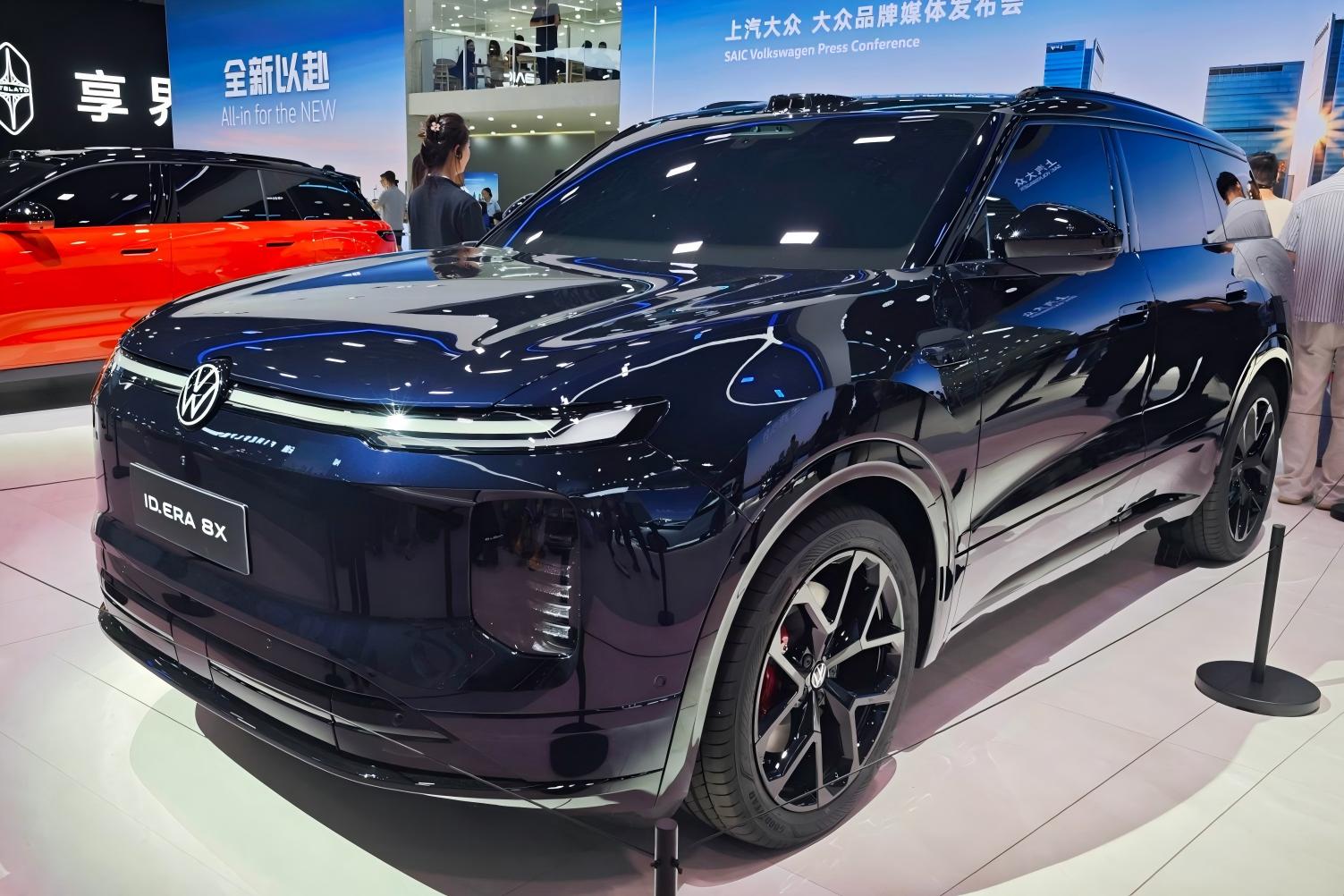 2026成都车展：大众ID.ERA 8X迎来首发亮相