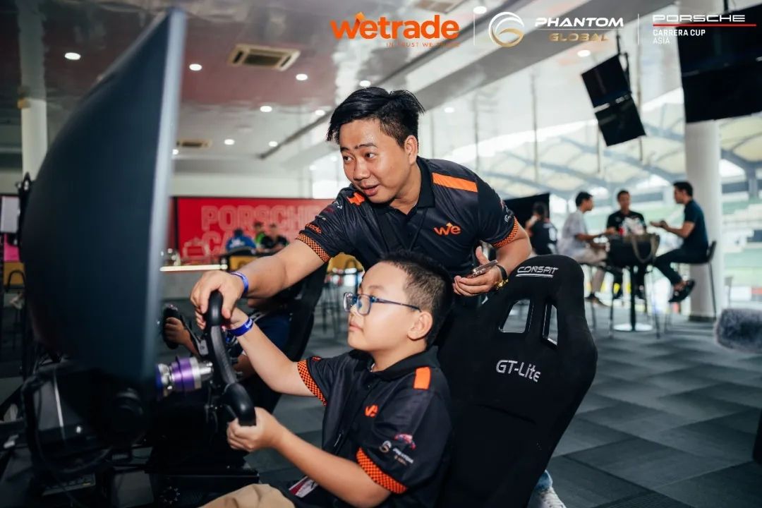 WeTrade X PCCA 雪邦站:8号赛车勇夺亚军,VIP客户共写赛道荣耀