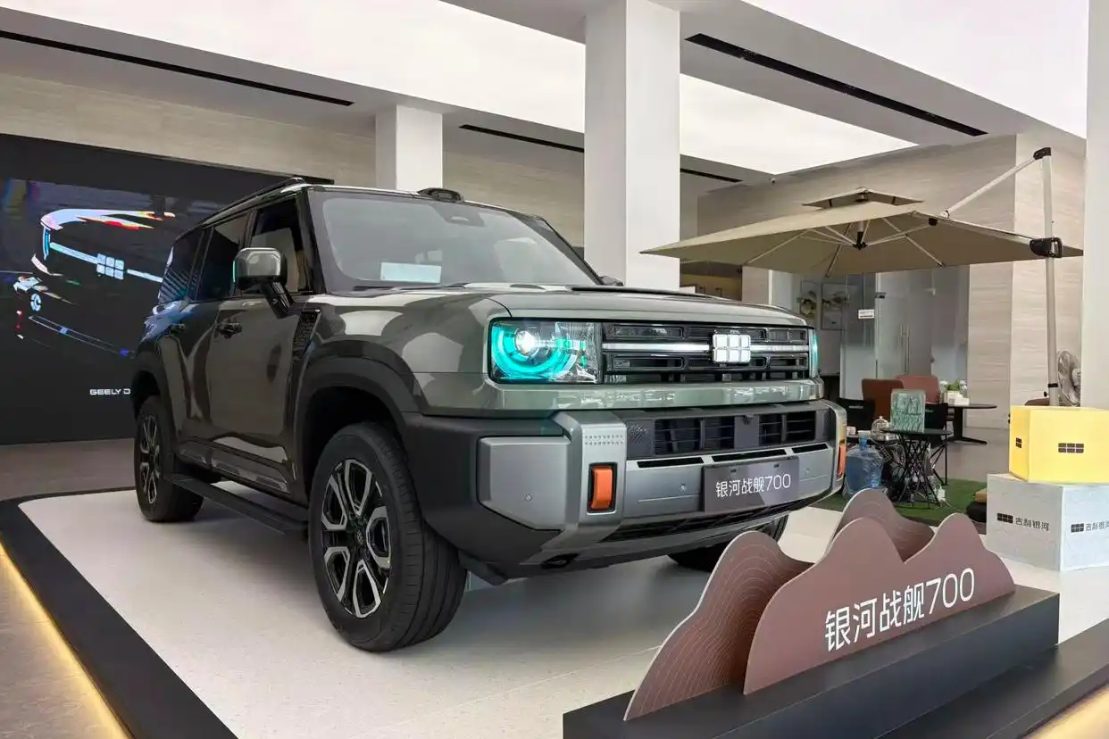 百城启新境 吉利银河形象店厦门鸿鹭盛大开业