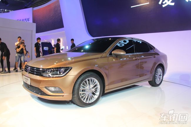 尼桑轩逸收音机aux接线图