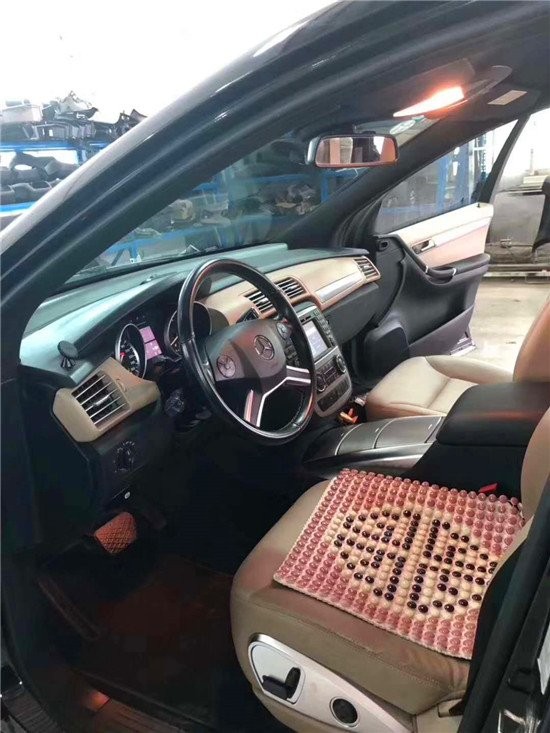 奔驰r300无损安装改装航空座椅实拍图片及案例鉴赏