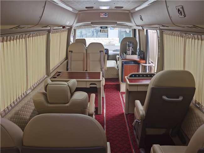 丰田考斯特客车班车中巴车商务车改装