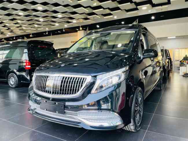 奔驰威霆九速定制改装深棕内饰就是经脏