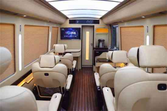 宇通t7中巴车改装报价及图片