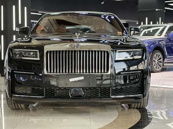 劳斯莱斯古斯特标轴钻石黑五座实拍出售