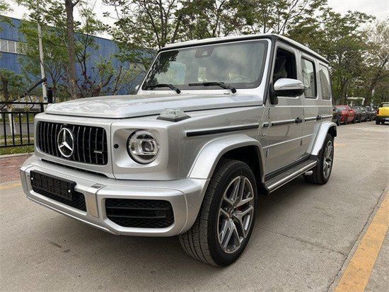 23款韩版奔驰g63银色限量港口现车价格