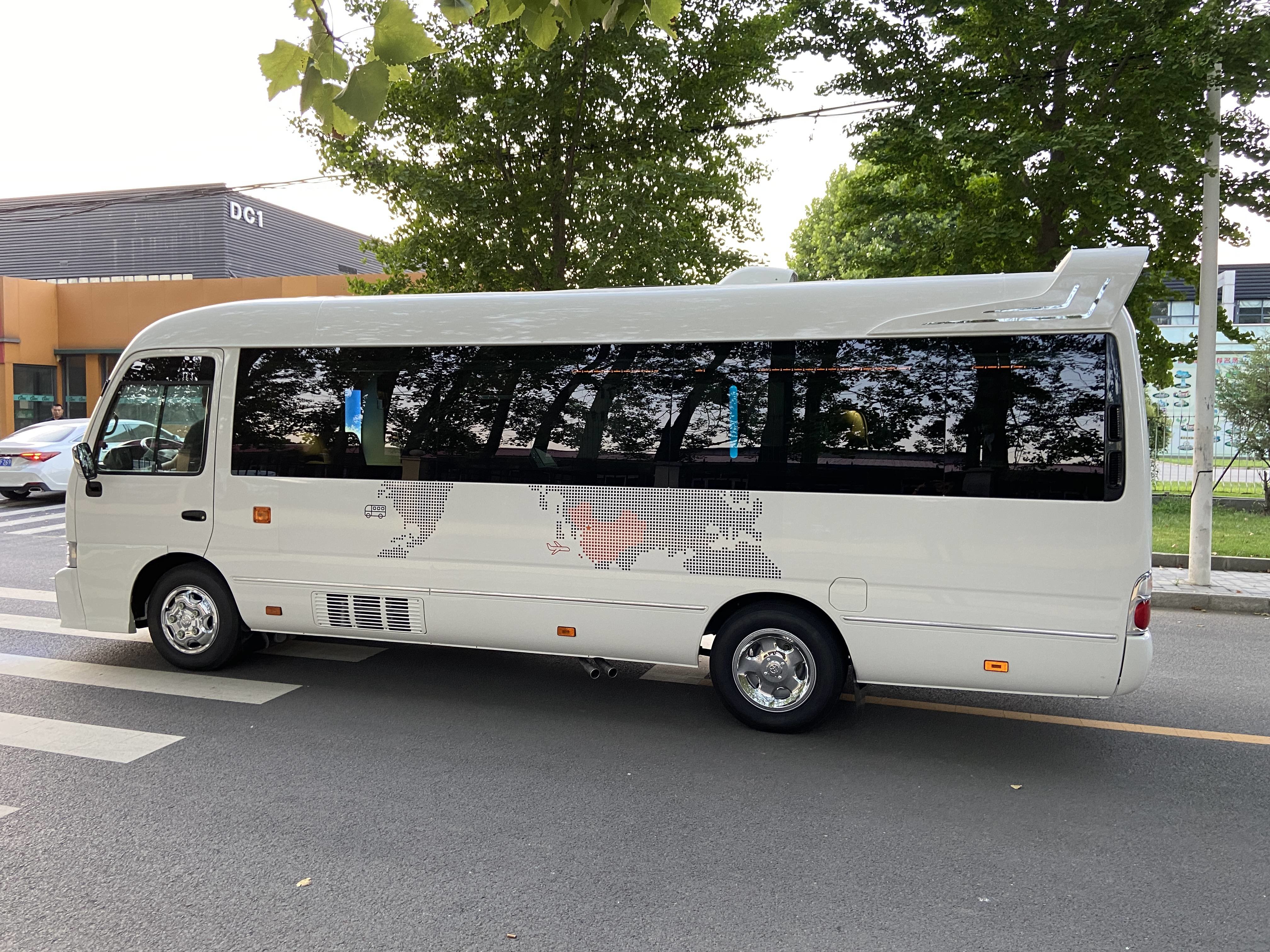 丰田考斯特商务车参数报价北京顺义店