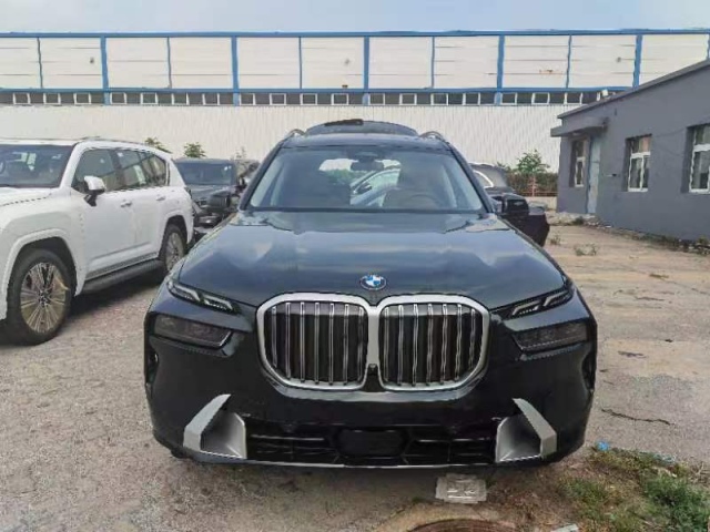 2024款美规宝马x7七座报价港口优惠如约而至