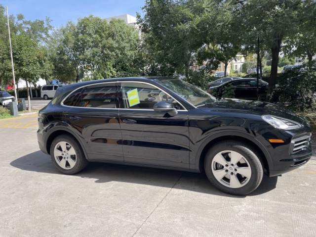 2024款保时捷卡宴30t豪华现车多少钱优惠多少