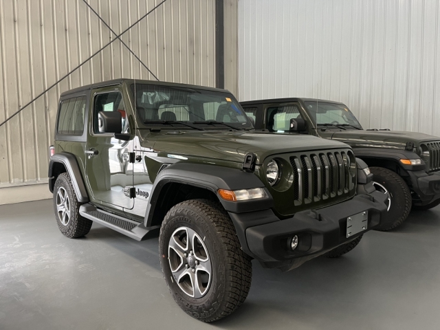 2022款吉普20t两门sport现车30几万优惠力度大动力强悍