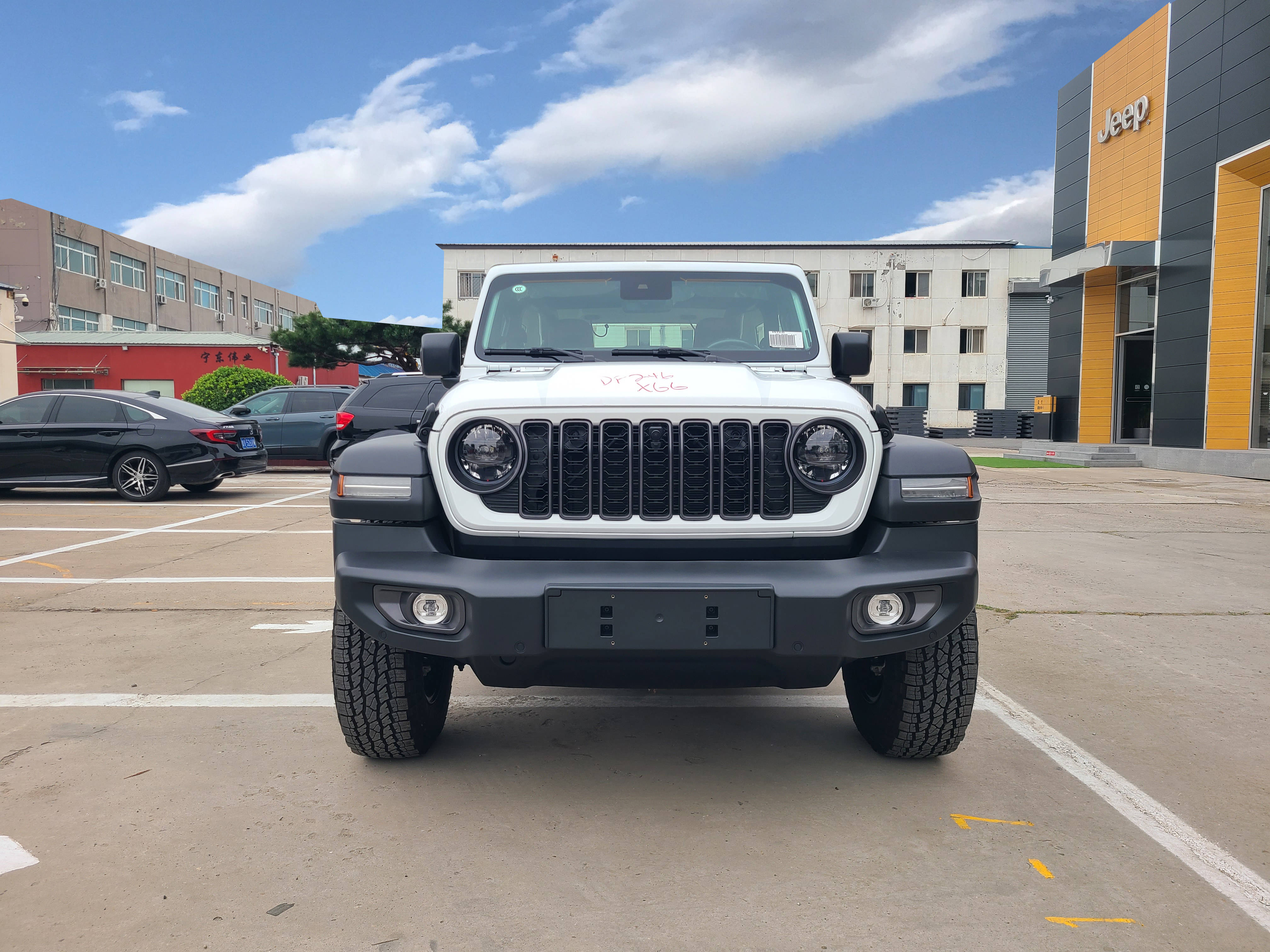 2024款jeep牧马人两门版白色到店 北京4s店热销